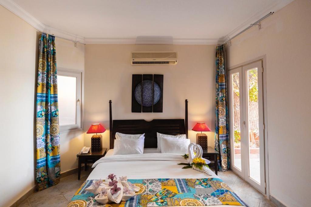 Golden Ocean Marina Hotel เอลอาลาเมน ภายนอก รูปภาพ