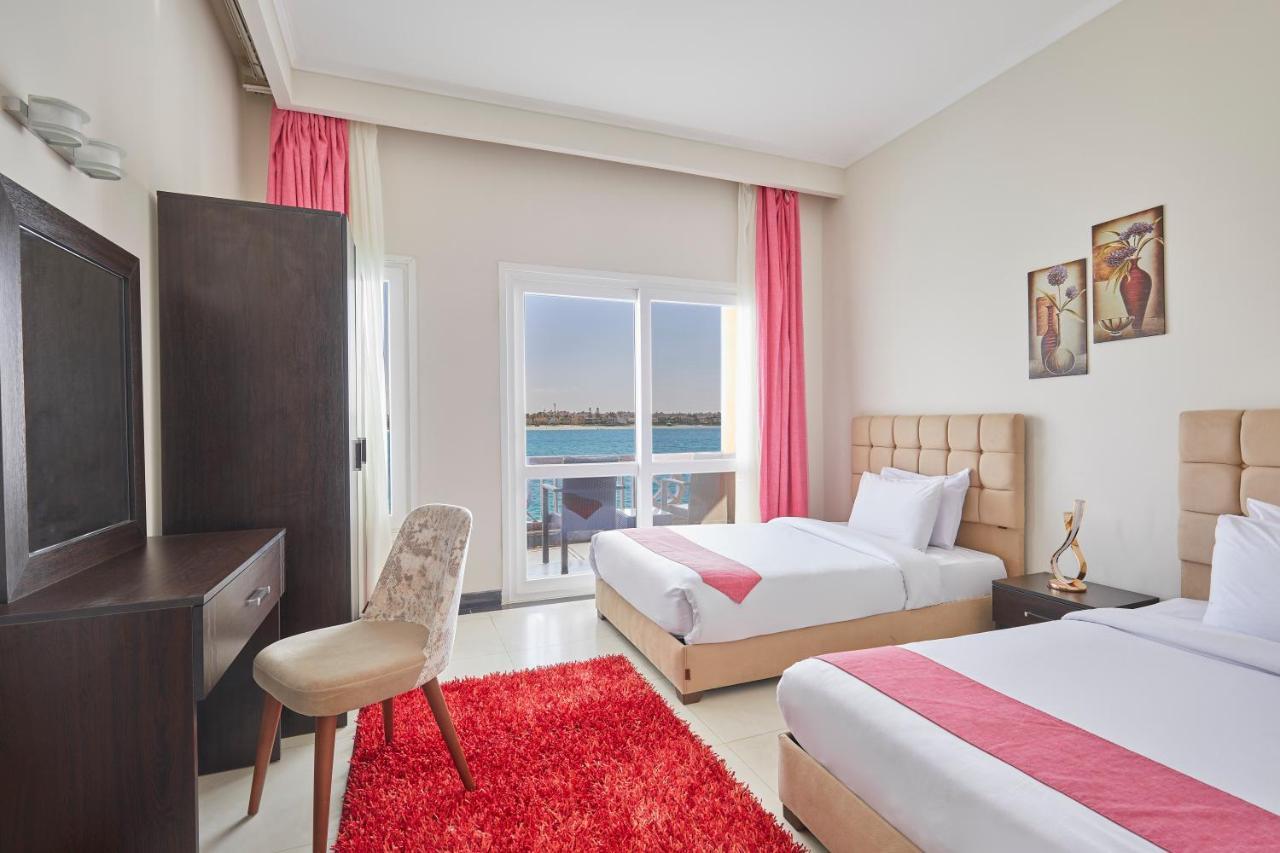 Golden Ocean Marina Hotel เอลอาลาเมน ภายนอก รูปภาพ